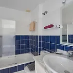 شقة Duplex Ilic Sea Views,front Line,10 Min To Marina