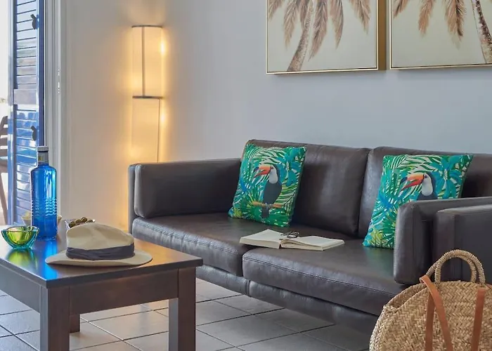 Duplex Ilic Sea Views,front Line,10 Min To Marina Διαμέρισμα