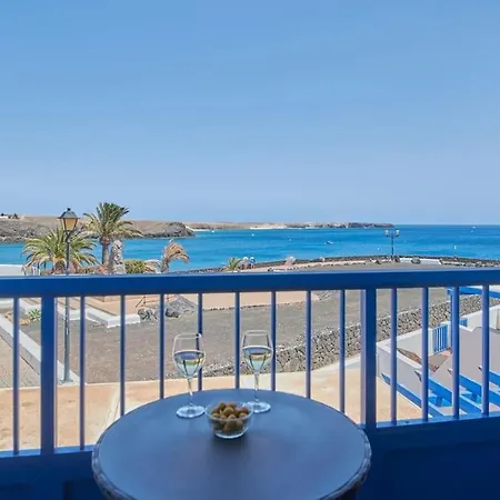 Duplex Ilic Sea Views,front Line,10 Min To Marina アパート