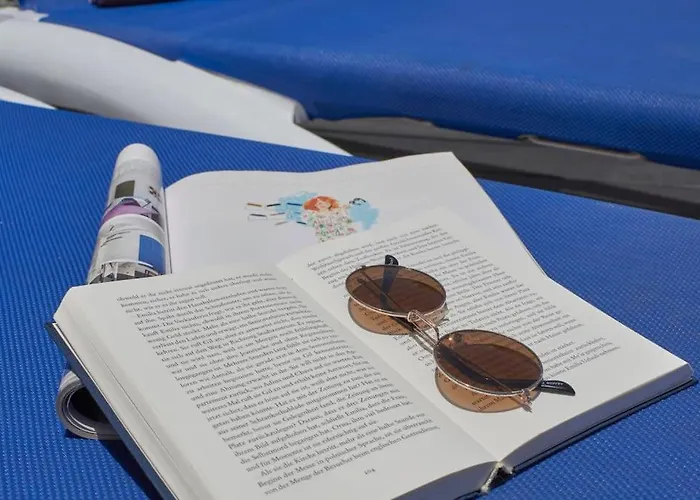 Duplex Ilic Sea Views,front Line,10 Min To Marina