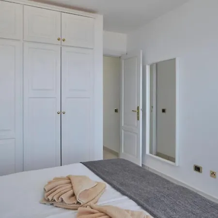 Duplex Ilic Sea Views,front Line,10 Min To Marina