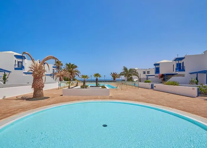 Duplex Ilic Sea Views,front Line,10 Min To Marina Apartamento